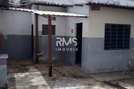 Casa à venda com 2 quartos no Centro, Itu, SP