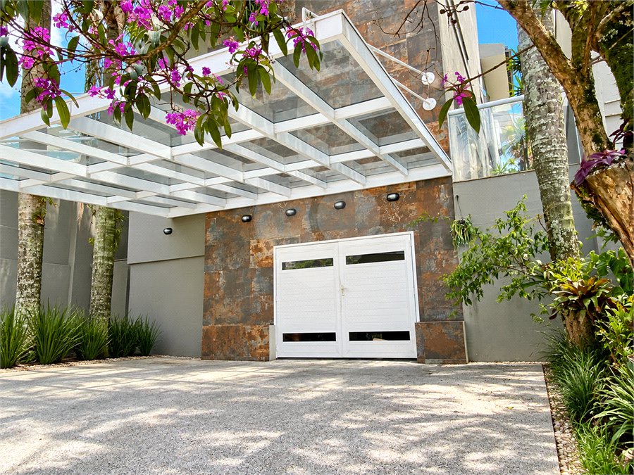 Casa à venda com 4 suítes no condomínio Swiss Park, São Bernardo do Campo - SP