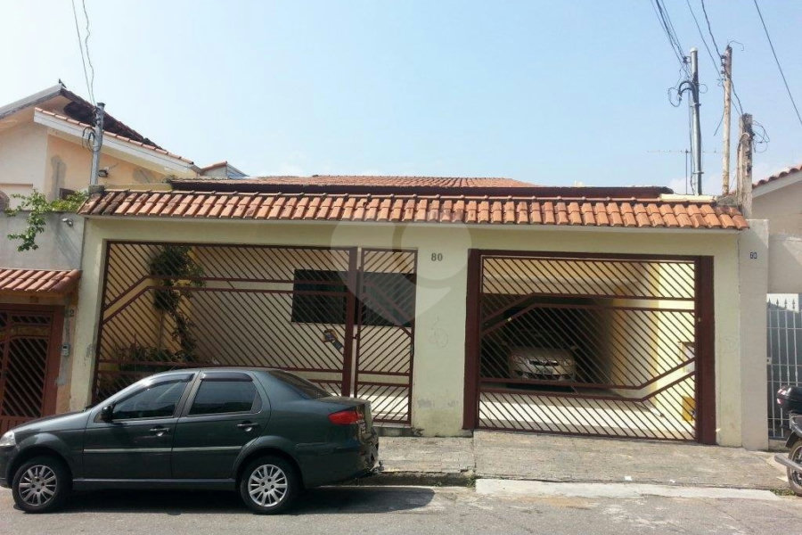 Sobrado à venda ou para alugar com 4 quartos, sendo 1 suíte, em Parada Inglesa, São Paulo, SP