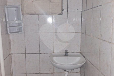 Casa à venda com 3 quartos, sendo 2 suítes, em Vila Gustavo, São Paulo, SP