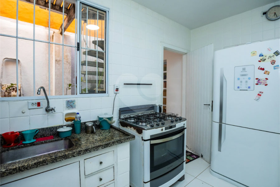 Casa à venda com 2 quartos, sendo 1 suíte, em Jardim Paulistano, São Paulo, SP