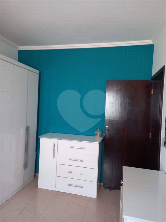 Sobrado à venda com 3 quartos, sendo 1 suíte,  em Vila Lavínia, Mogi das Cruzes, SP