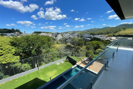 Casa à venda com 3 suítes em Condomínio Vale das Águas, Bragança Paulista, SP