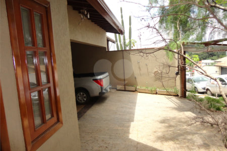 Casa à venda com 3 quartos, sendo 1 suíte, em Santa Marina, Valinhos, SP