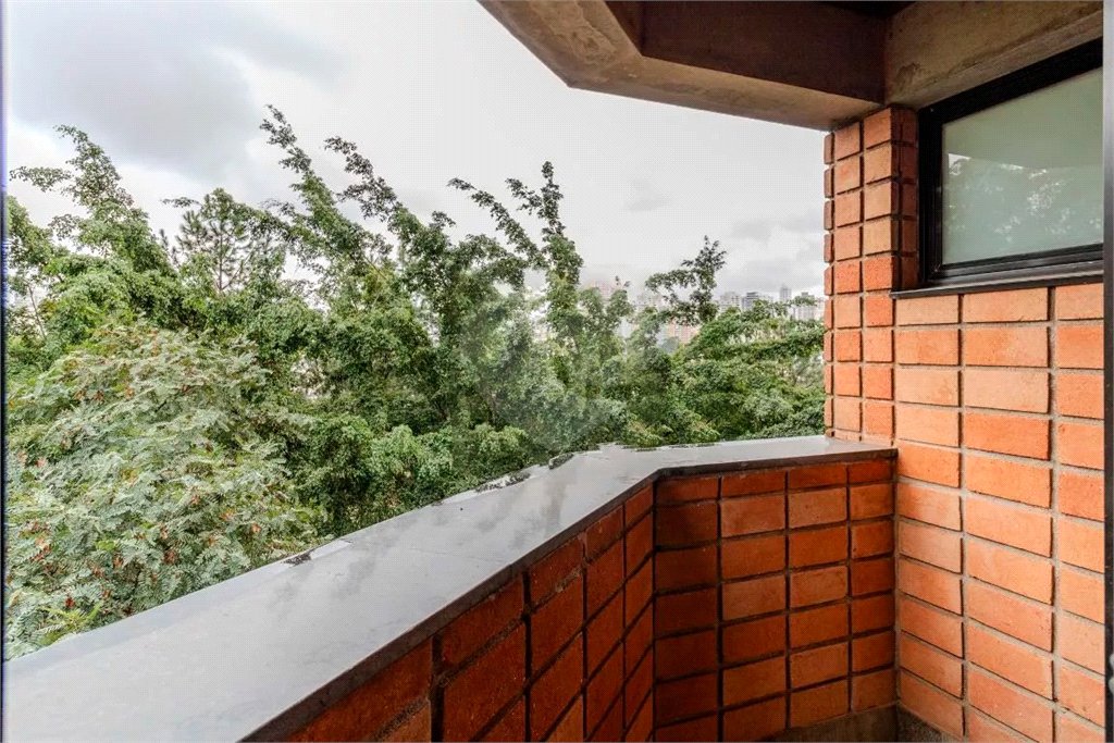 Apartamento à venda com 4 quartos, sendo 2 suítes, em Paraíso do Morumbi, São Paulo, SP