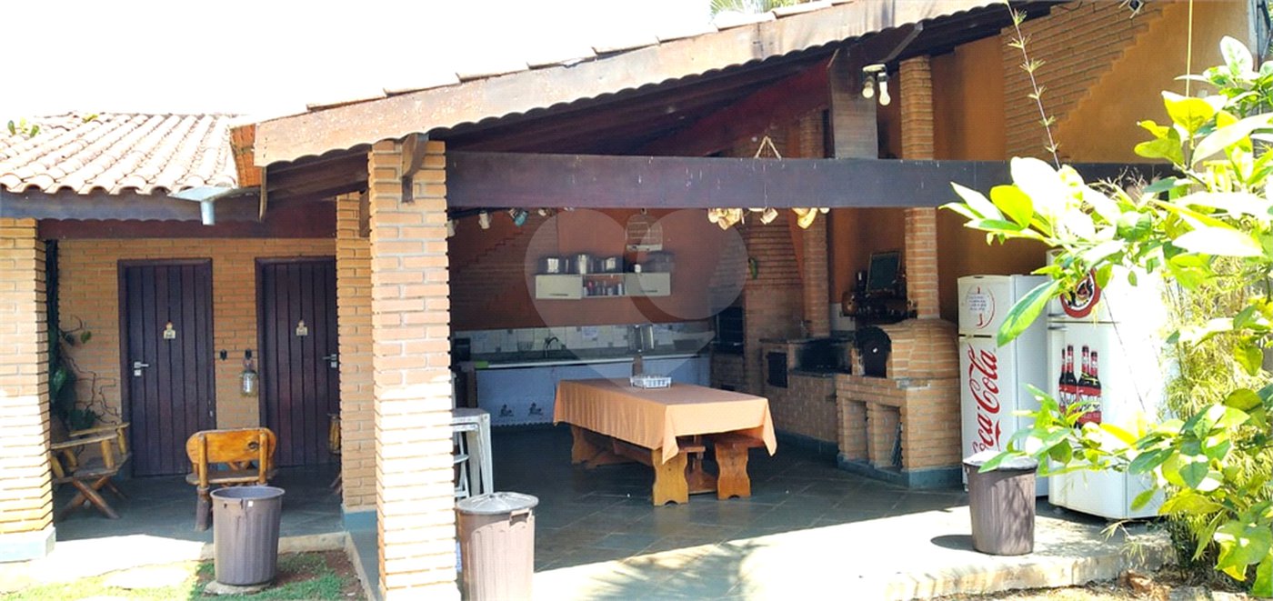 Chácara à venda com 2 quartos no Centro, Araçoiaba da Serra, SP