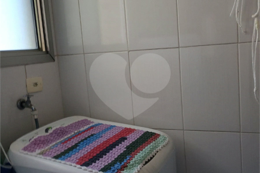 Apartamento à venda com 2 quartos em Parque Maria Domitila, São Paulo, SP