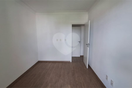 Apartamento à venda com 3 quartos, sendo 1 suíte,  em Parque Campolim, Sorocaba, SP