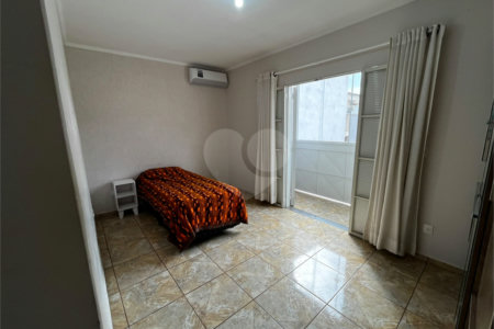 Casa à venda com 3 quartos, sendo 2 suítes, em Vila Regina, Itapetininga, SP