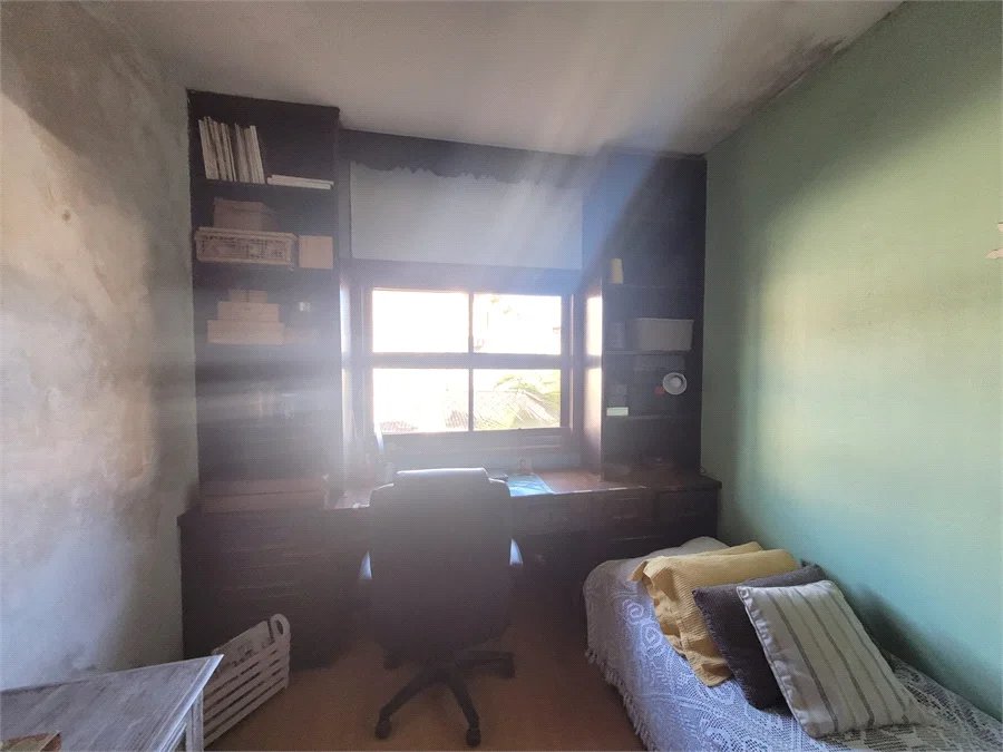 Sobrado à venda com 3 quartos, sendo 1 suíte, em Vila Hamburguesa, São Paulo, SP