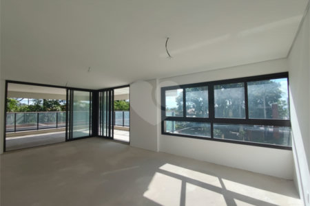Apartamento à venda com 4 suítes em Jardim Leonor, São Paulo, SP