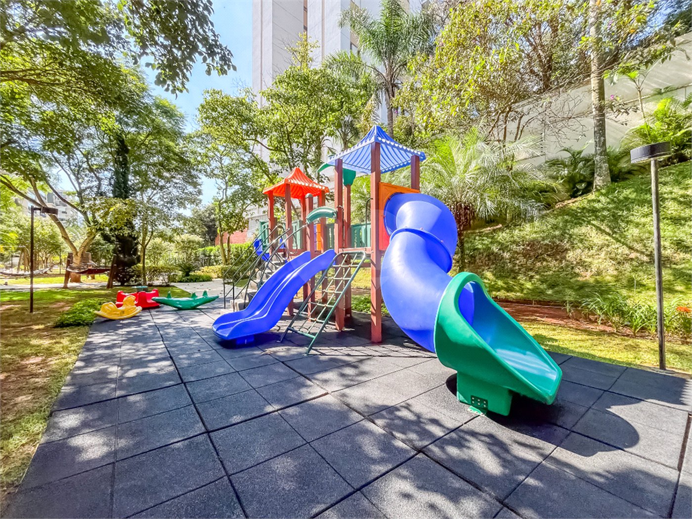 Apartamento à venda com 3 suítes em Alto da Boa Vista, São Paulo, SP
