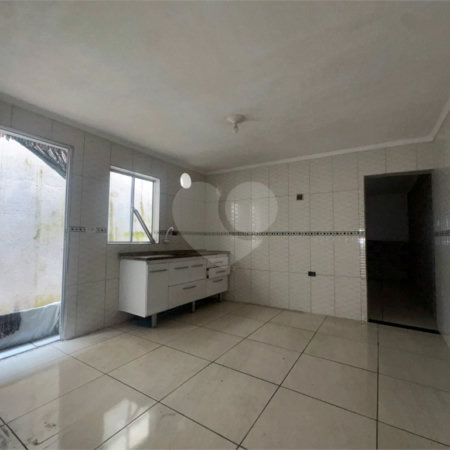 Sobrado à venda com 2 quartos em Vila Antonieta, São Paulo, SP
