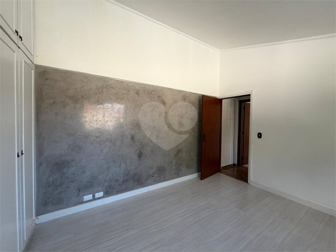 Casa à venda com 3 suítes em Jardim Franca, São Paulo, SP