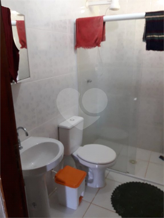 Chácara à venda com 8 quartos, sendo 3 suítes, no Centro, Toledo, MG