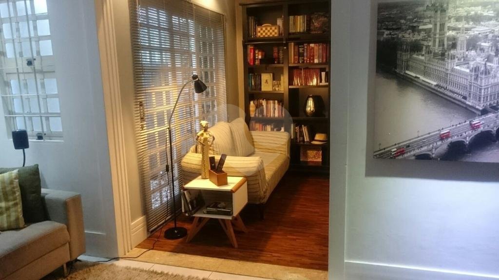 Sobrado à venda com 3 quartos, sendo 2 suítes, em Artur Alvim, São Paulo, SP