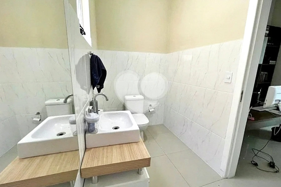 Casa à venda ou para alugar com 4 suítes no condomínio Alpes da Cantareira, Mairiporã - SP