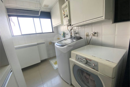 Apartamento à venda com 4 quartos, sendo 2 suítes, em Vila Hamburguesa, São Paulo, SP