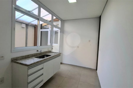 Sobrado à venda com 3 suítes em Vila Hortência, Sorocaba, SP