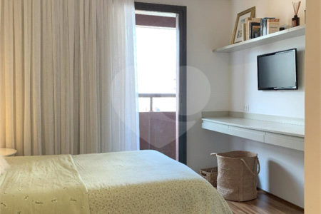 Duplex à venda com 2 suítes em Jardim Londrina, São Paulo, SP