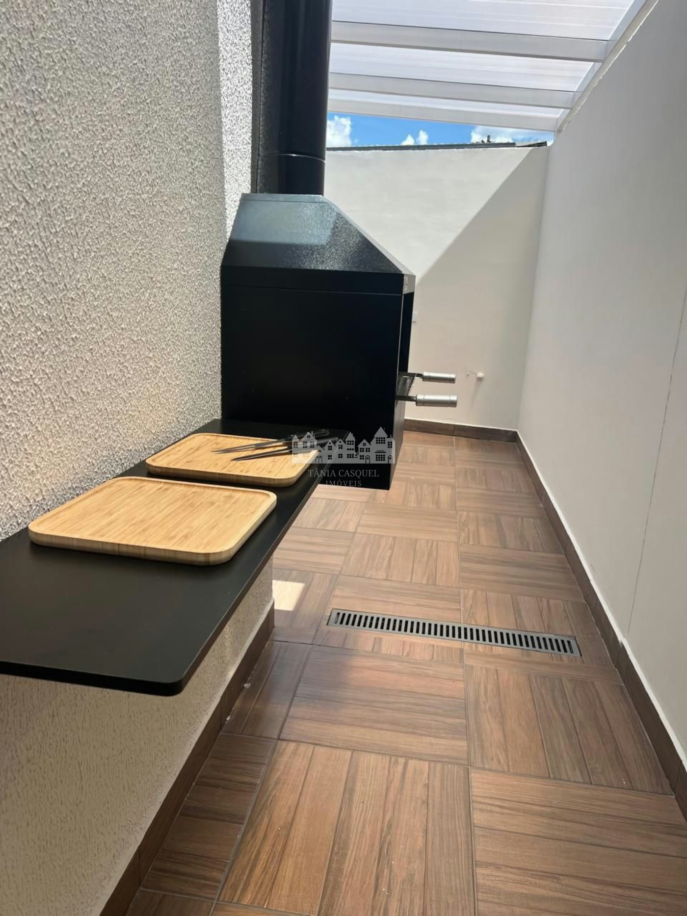 Casa à venda com 2 quartos no condomínio Residencial Manuela, Chácaras Maringá, Atibaia - SP