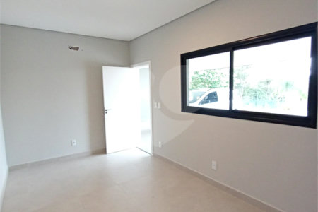 Casa à venda com 4 quartos, sendo 3 suítes,  no condomínio Alphaville Nova Esplanada 3, Votorantim - SP