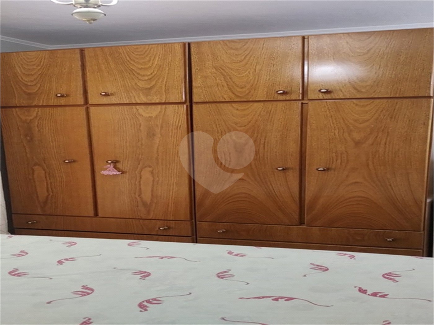 Casa à venda com 4 quartos, sendo 1 suíte, em Tremembé, São Paulo, SP