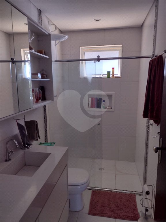Casa à venda com 5 quartos, sendo 4 suítes, no condomínio Clube Florada Suzano, Suzano - SP