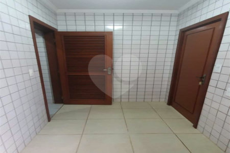 Casa à venda com 4 quartos, sendo 3 suítes, no condomínio Village Terras de Indaiá, Indaiatuba - SP