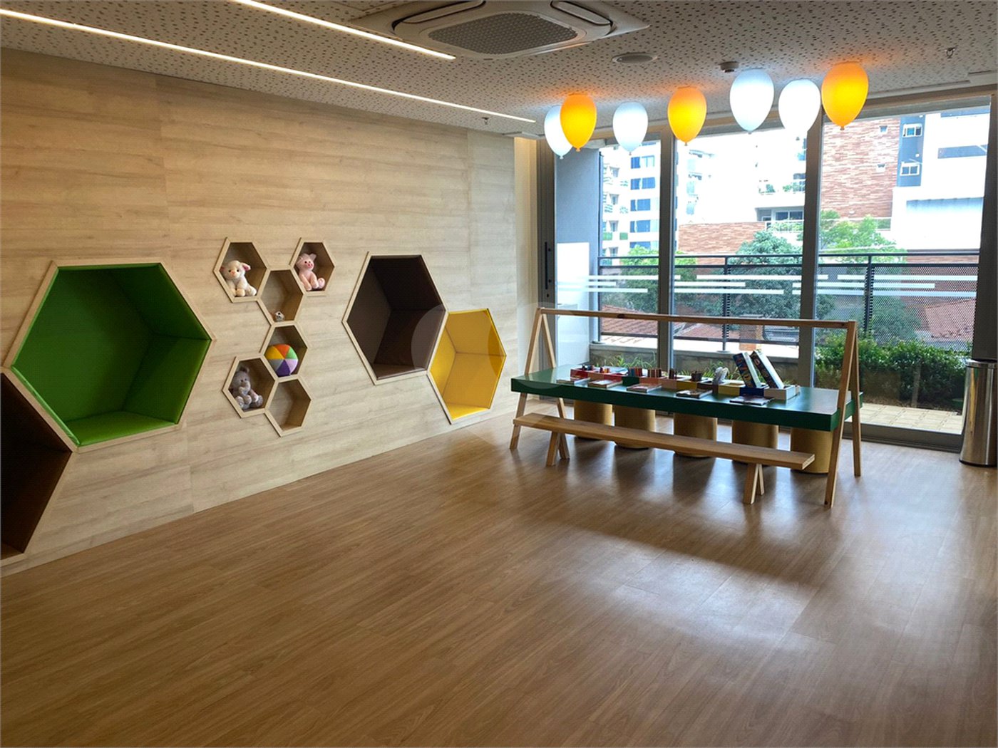 Apartamento à venda com 3 suítes em Jardim das Acácias, São Paulo, SP