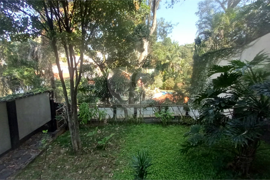 Sobrado à venda com 4 quartos, sendo 2 suítes, em Tremembé, São Paulo, SP