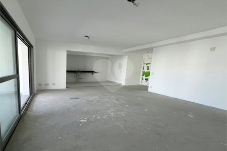 Apartamento à venda com 3 quartos, sendo 1 suíte, em Jardim Prudência, São Paulo, SP