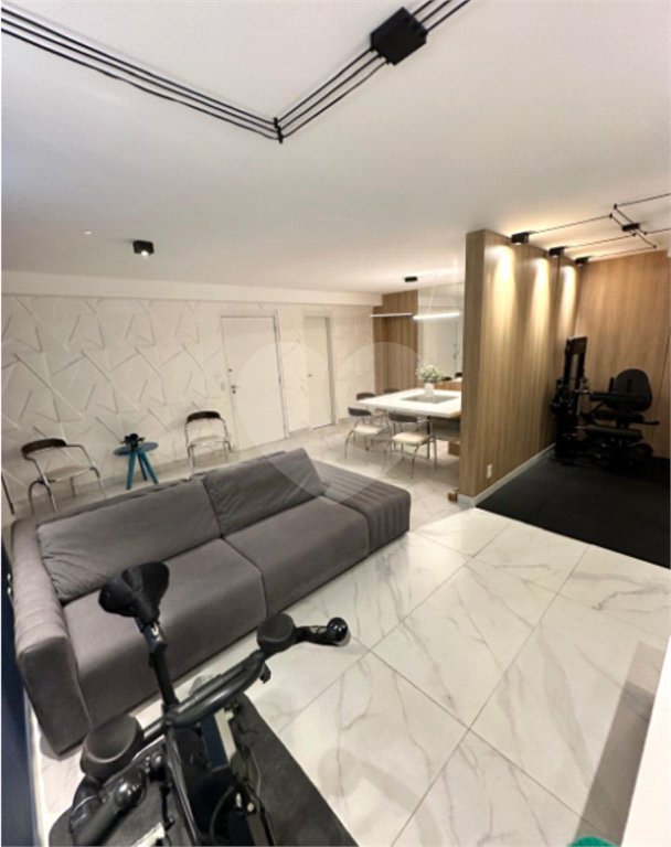 Apartamento à venda com 3 quartos, sendo 1 suíte,  em Jardim Vazani, São Paulo, SP