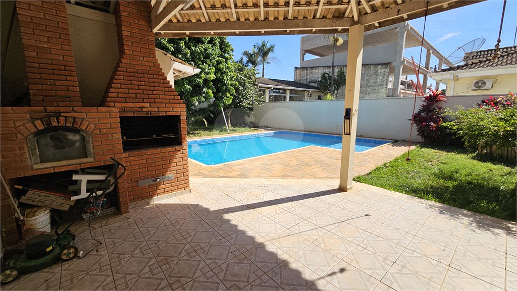 Sobrado à venda com 3 quartos, sendo 2 suítes, em Jardim Rossignatti, Indaiatuba, SP