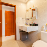 Casa à venda com 3 quartos, sendo 2 suítes, em Caravelas, Armação dos Búzios, RJ