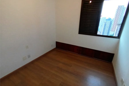 Apartamento à venda com 3 quartos, sendo 1 suíte, em Vila Andrade, São Paulo, SP
