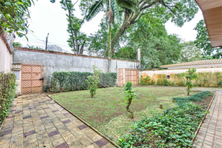 Casa à venda com 3 quartos, sendo 2 suítes, em Alto da Boa Vista, São Paulo, SP