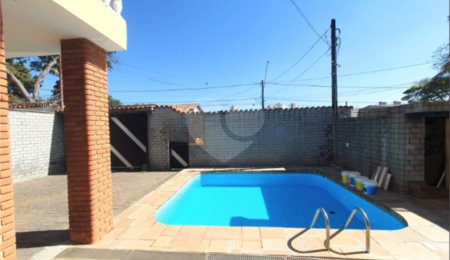 Casa à venda com 3 quartos, sendo 1 suíte,  em Jardim Santa Rosália, Sorocaba, SP