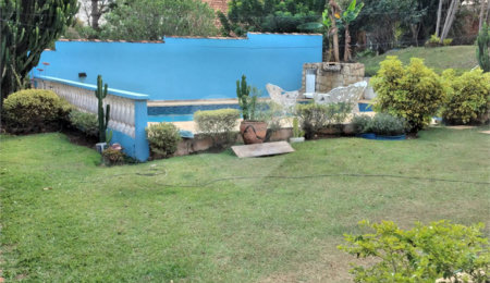 Chácara à venda com 4 quartos, sendo 1 suíte,  em Vila Dom Pedro, Atibaia, SP