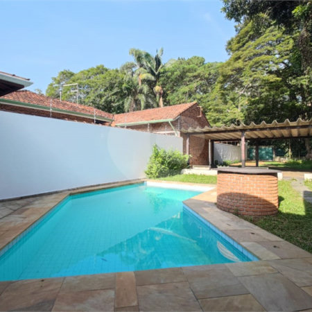 Terreno à venda com 1 suíte em Interlagos, São Paulo, SP