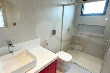 Casa à venda com 4 suítes no condomínio Florais da Mata, Várzea Grande - MT