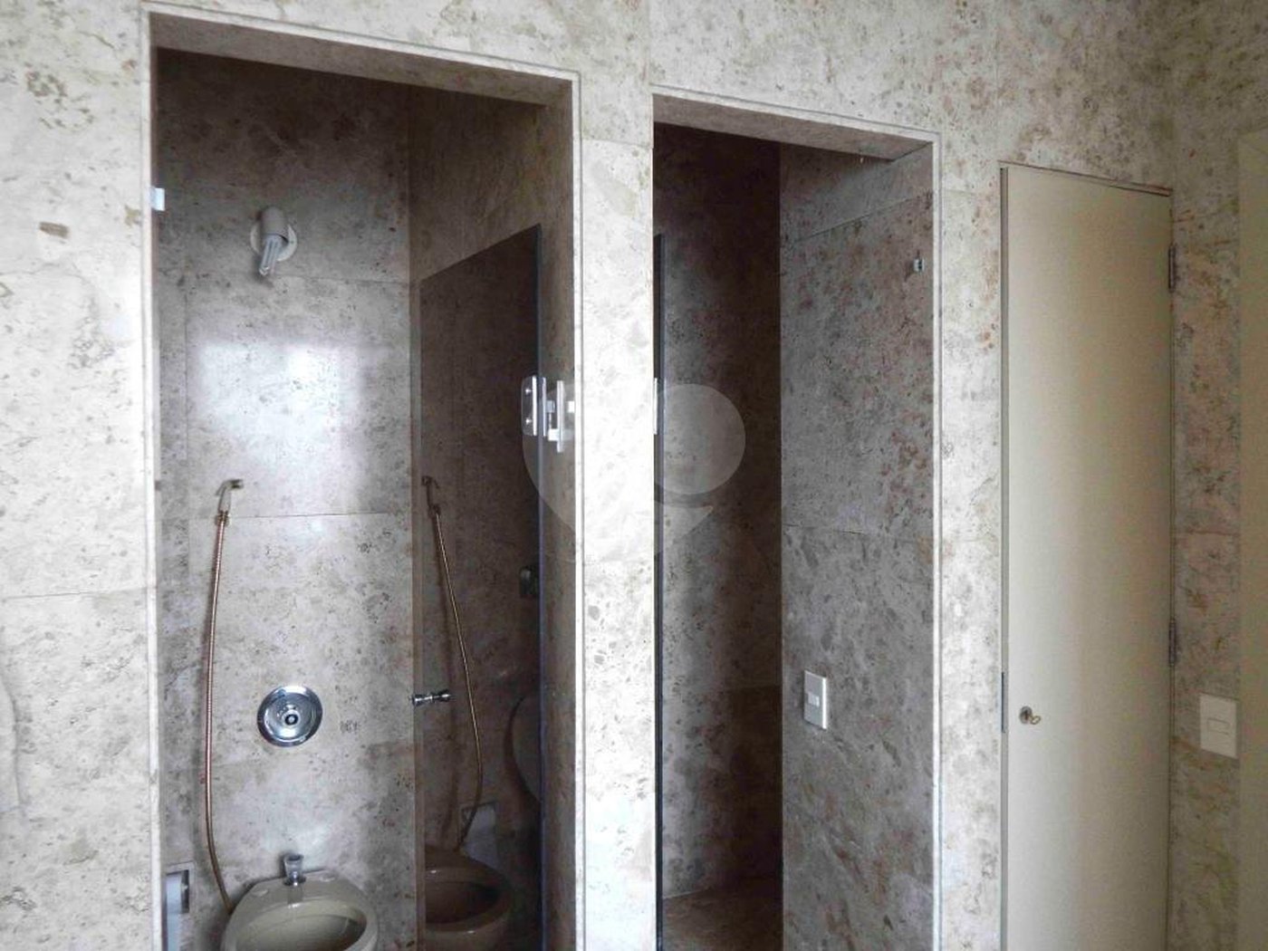 Apartamento à venda com 4 suítes em Jardim Marajoara, São Paulo, SP