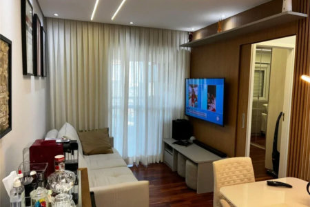 Apartamento à venda com 2 quartos, sendo 1 suíte,  em Vila Andrade, São Paulo, SP