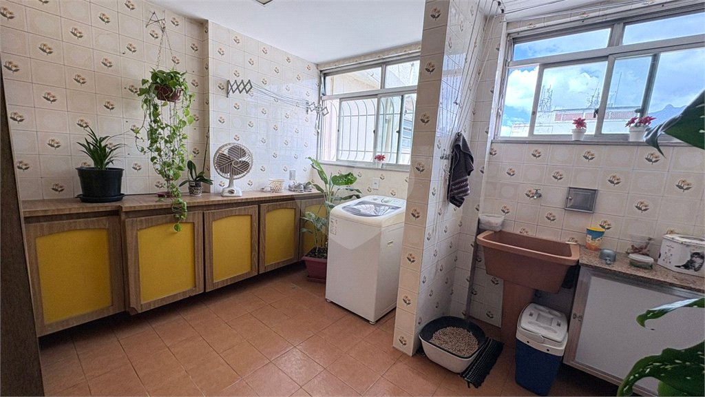 Apartamento à venda com 4 quartos, sendo 1 suíte,  em Tijuca, Rio de Janeiro, RJ