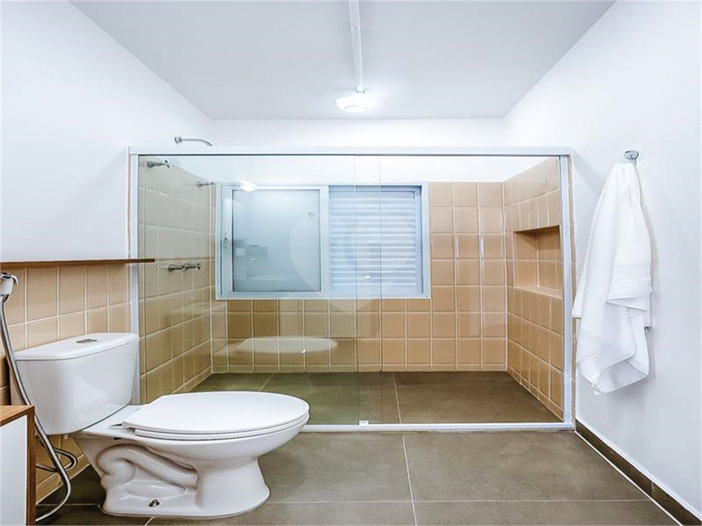 Apartamento à venda com 3 quartos, sendo 1 suíte, em Itaim Bibi, São Paulo, SP
