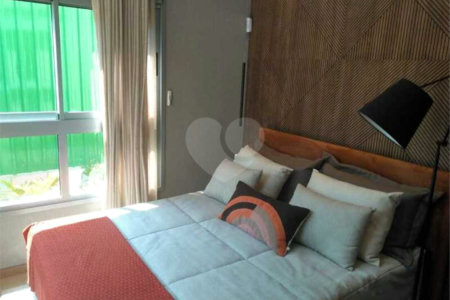 Apartamento à venda com 3 quartos, sendo 1 suíte,  em Jardim das Acácias, São Paulo, SP