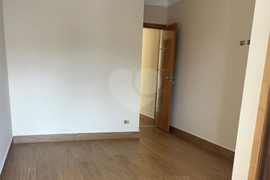 Sobrado à venda com 3 quartos, sendo 1 suíte, em Vila Nova Cachoeirinha, São Paulo, SP