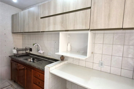 Sobrado à venda com 3 quartos, sendo 1 suíte,  em Jardim Ester Yolanda, São Paulo, SP
