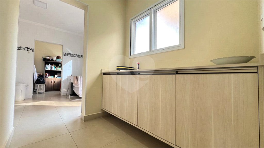 Casa à venda com 3 suítes no condomínio Haras Paineiras, Salto - SP