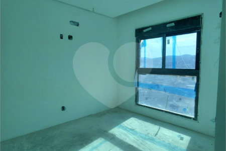 Apartamento à venda com 3 suítes em Jardim Leonor Mendes de Barros, São Paulo, SP